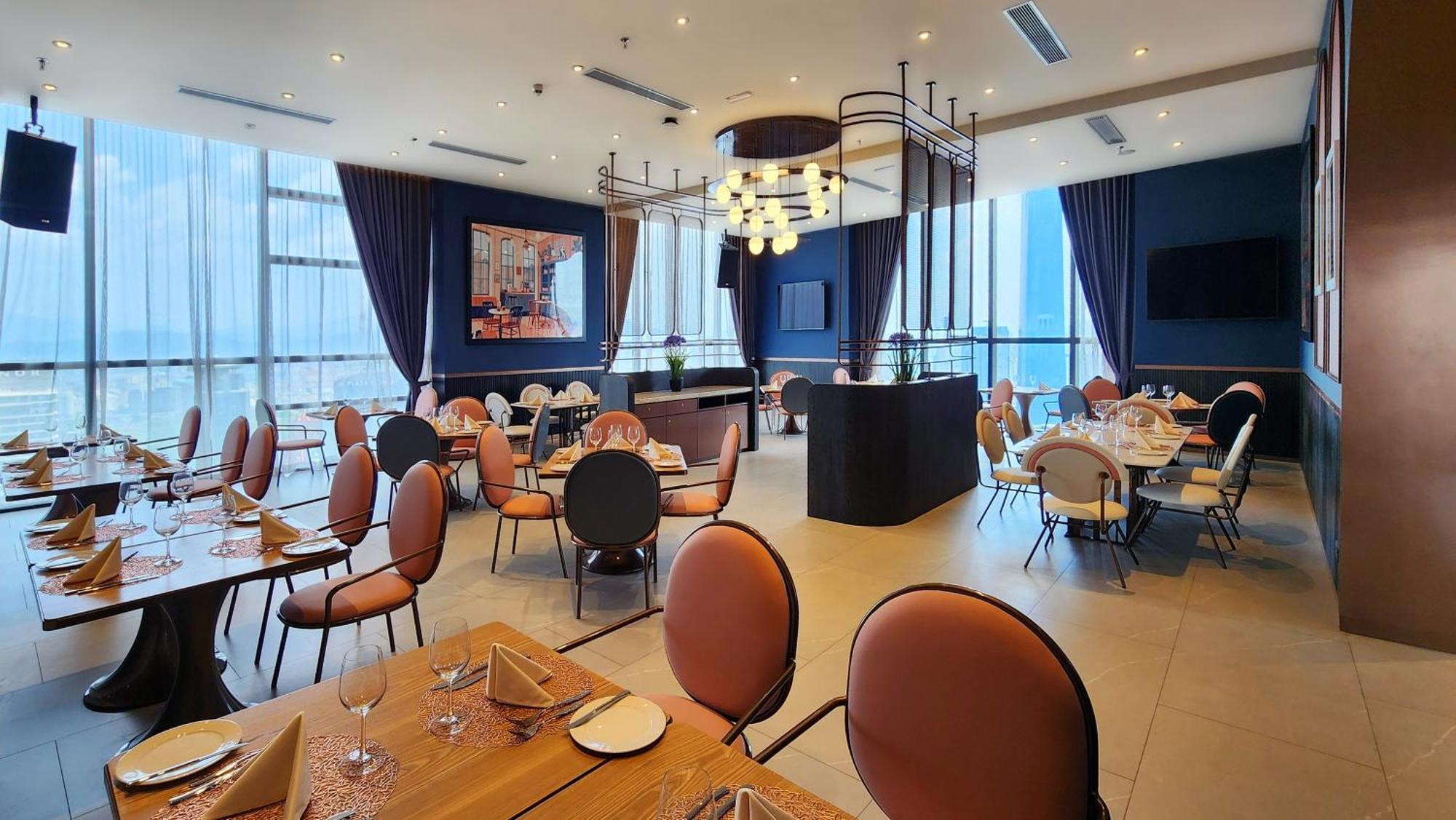 Imperial Lexis Hotel 5*